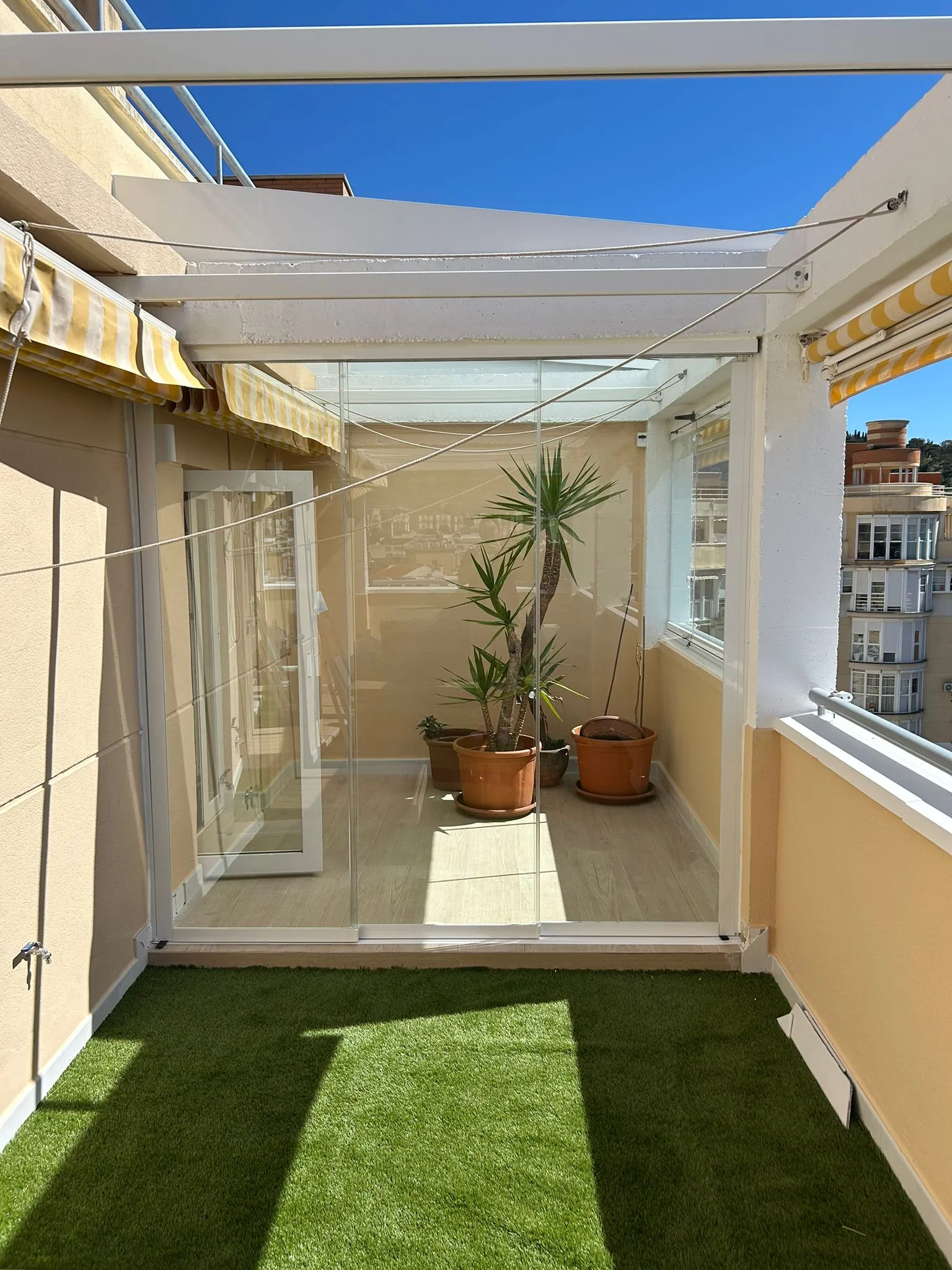 Cerramientos de aluminio, trabajo de Aluvasa en Málaga